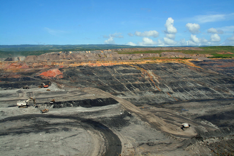 Internationally-owned mines in Colombia are a colonial legacy and a cause of climate breakdown. Photo: Wikipedia